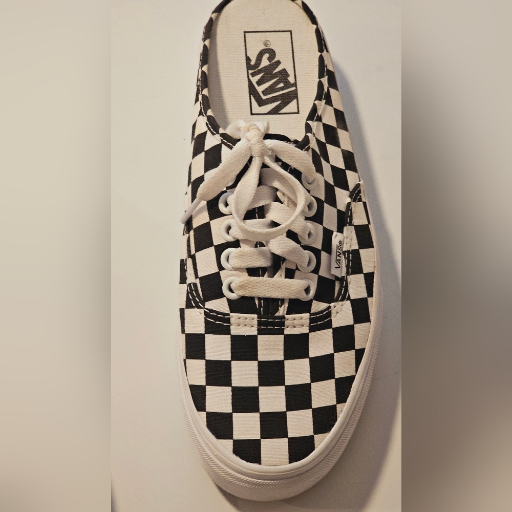 Womens 8.5 Black Whita Slip On Vans Sneaker Shoes - Picture 6 of 11